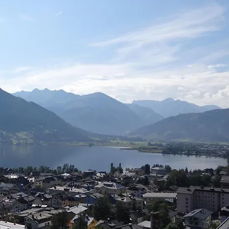 豪斯索纳海姆公寓 滨湖采尔